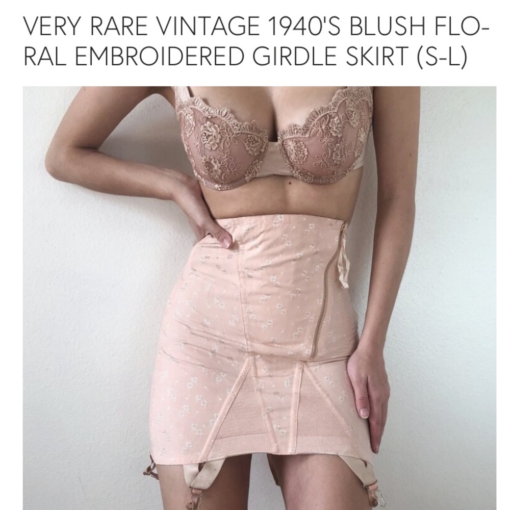(SOLD) Very Rare 1940s Garter Skirt